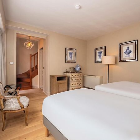 Hotel De La Poste أفالو المظهر الخارجي الصورة