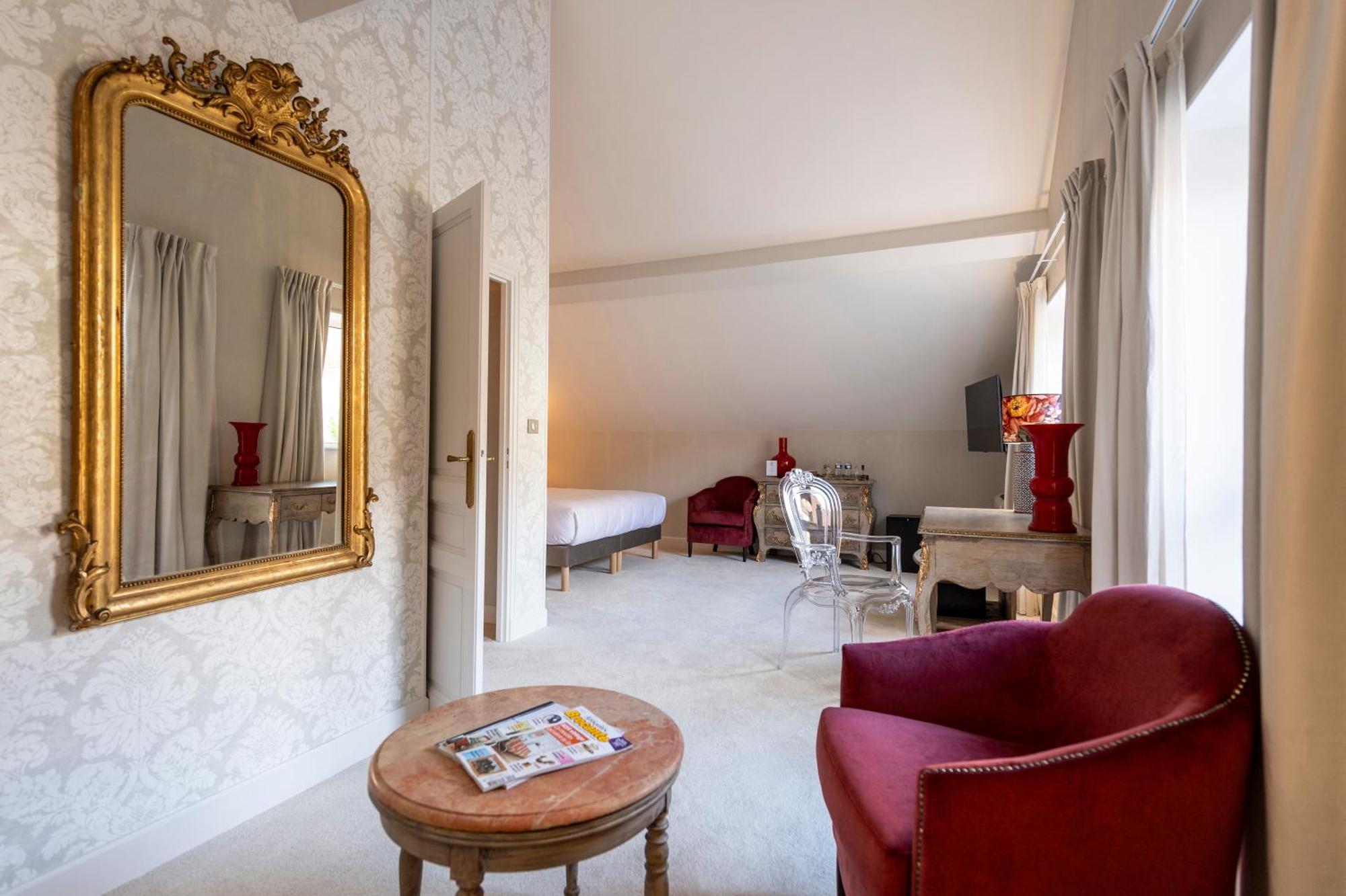 Hotel De La Poste أفالو المظهر الخارجي الصورة