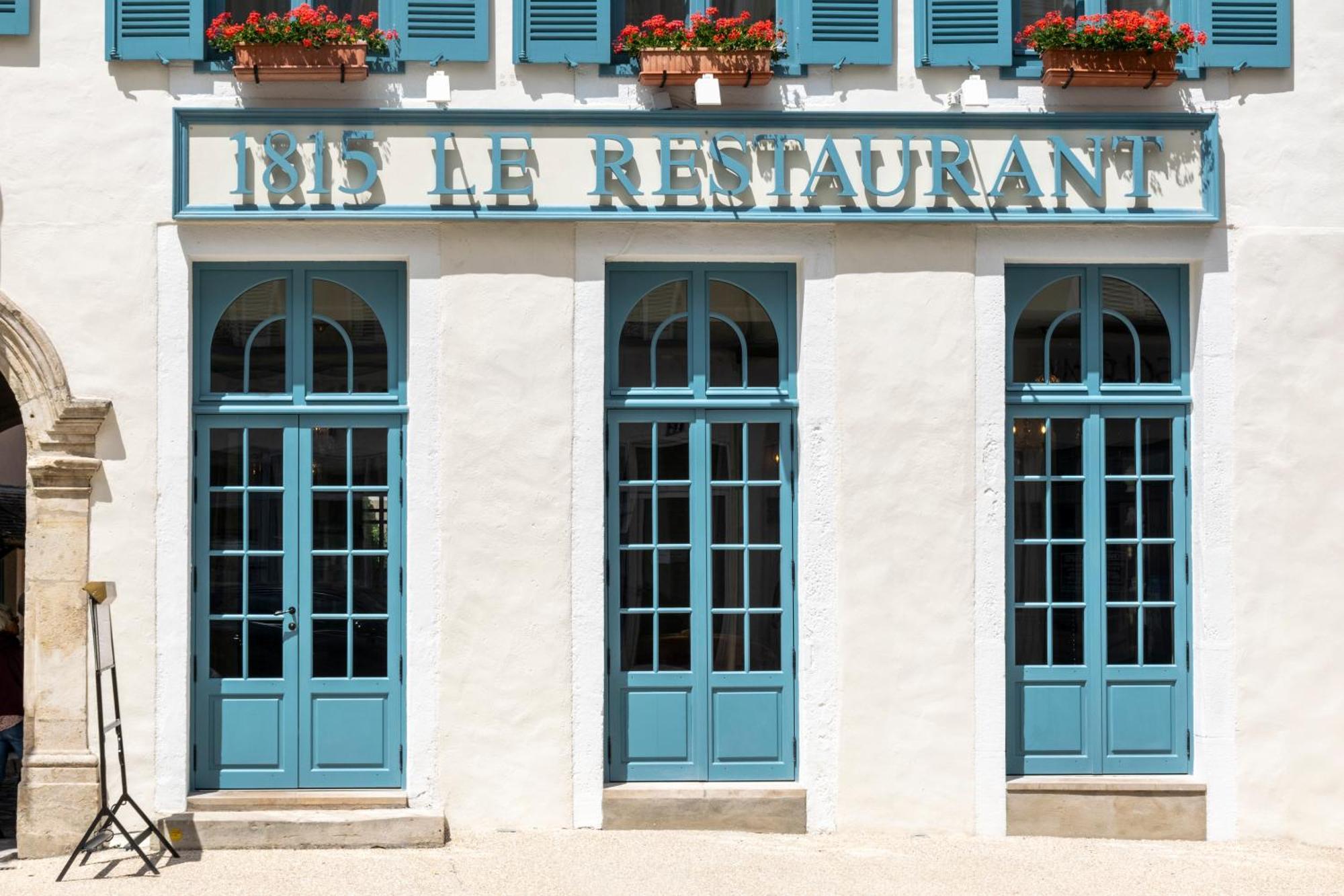 Hotel De La Poste أفالو المظهر الخارجي الصورة